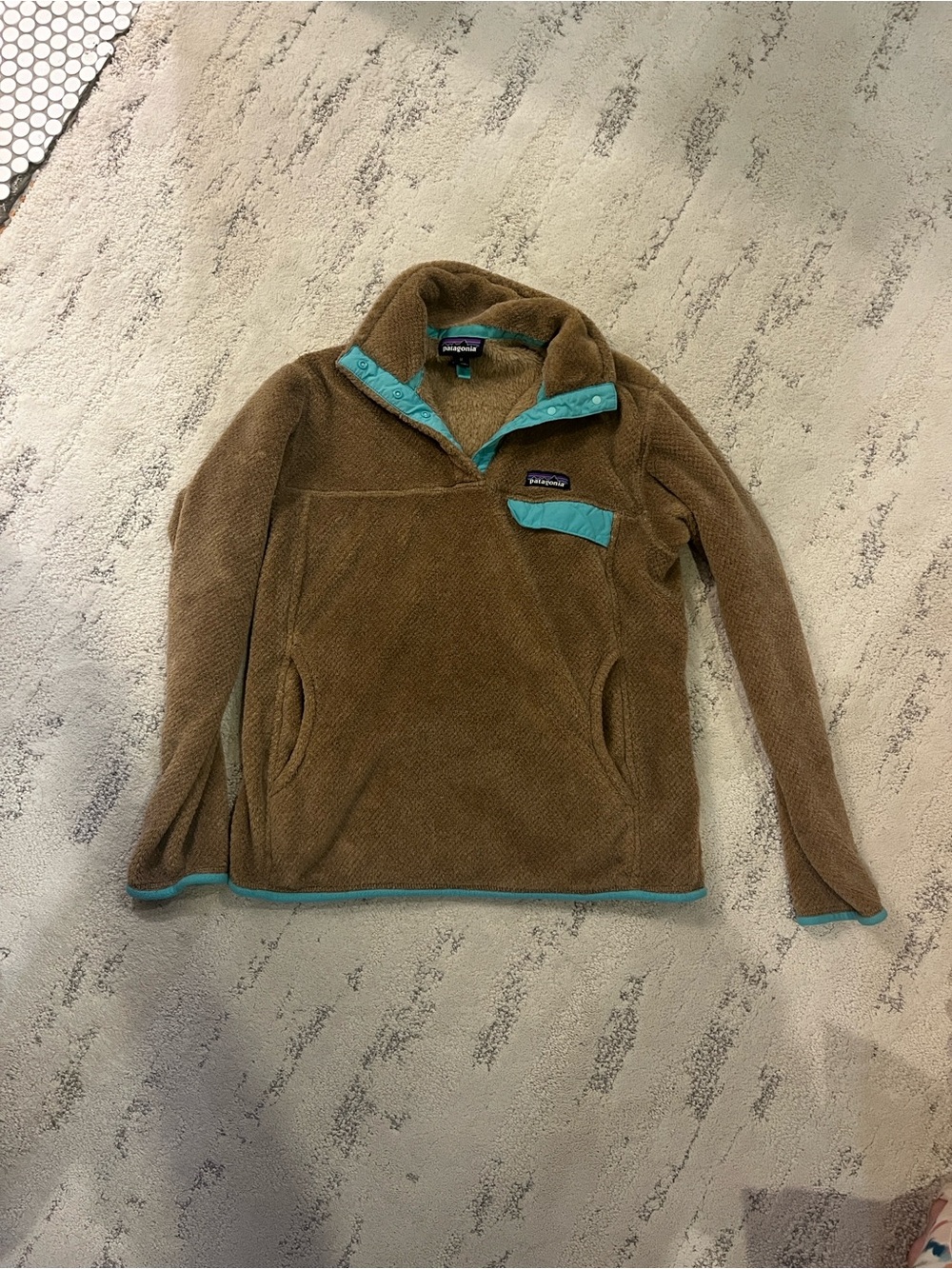 Patagonia Brown Fleece Pullover with Teal Accents Size Medium